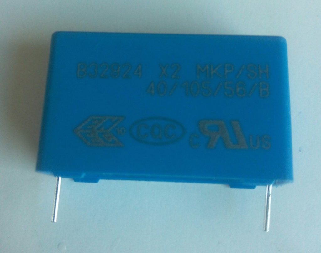 Condensateur B32924 1µF 305V X2 MKP 27,5mm EPCOS – Rep-Tronic