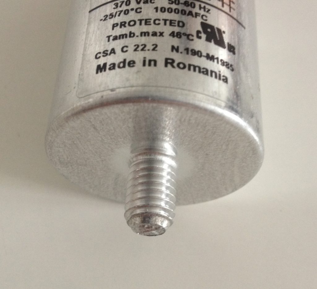 Condensateur Permanent 5µF (5UF) - Tensions 425V/450V/475V - Pour Démarrage Moteur - Marque DUCATI Energia
