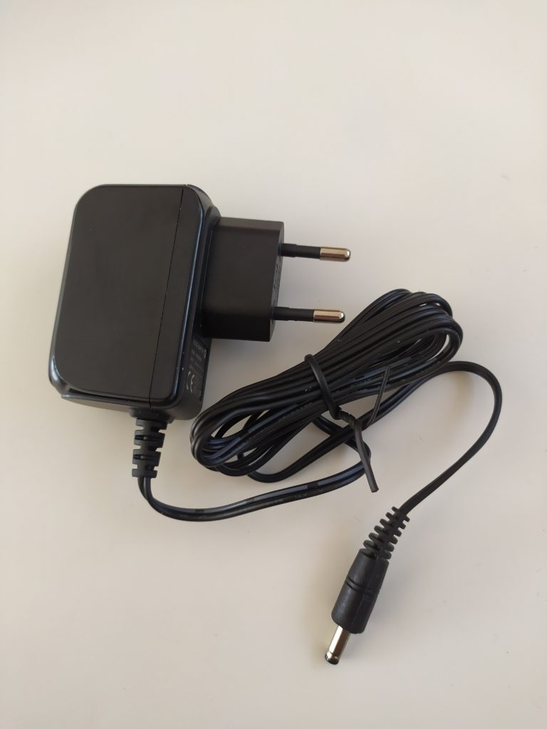 ALIMENTATION POUR SEGA / Yeno SC-3000 - Cable de 2m