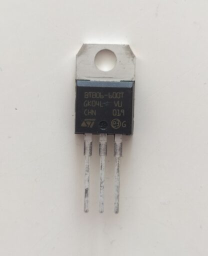 Triac BTB06-600T