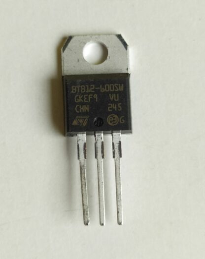 Triac BTB12-600SW