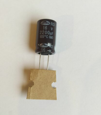 Condensateur 2200µF 16V