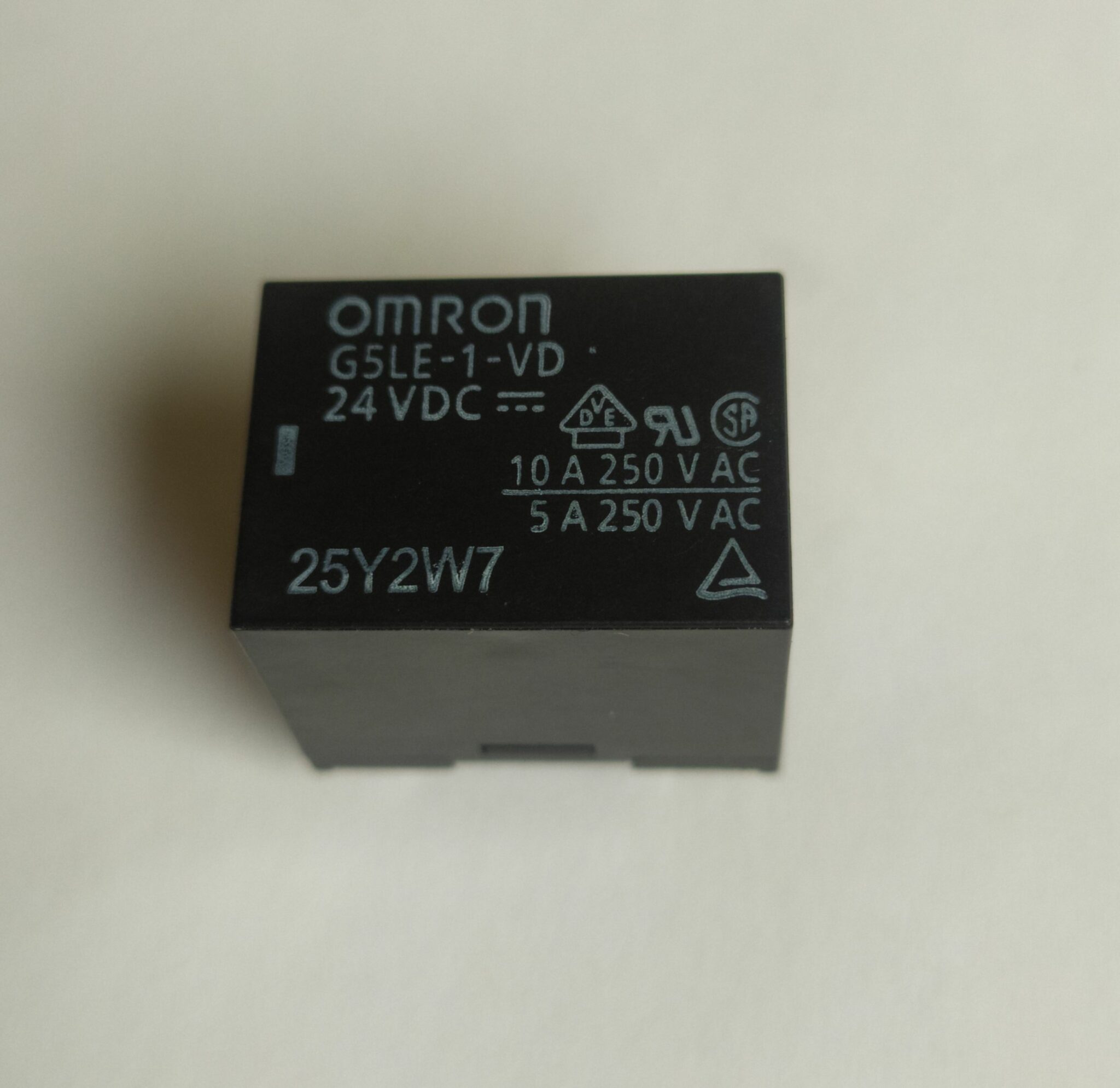 Relais G5LE-1-VD 24VDC – Rep-Tronic