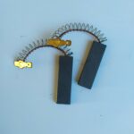 Jeu de 2 charbons moteur Bosch 00605694 (42mm x 12,5mm x 5mm)