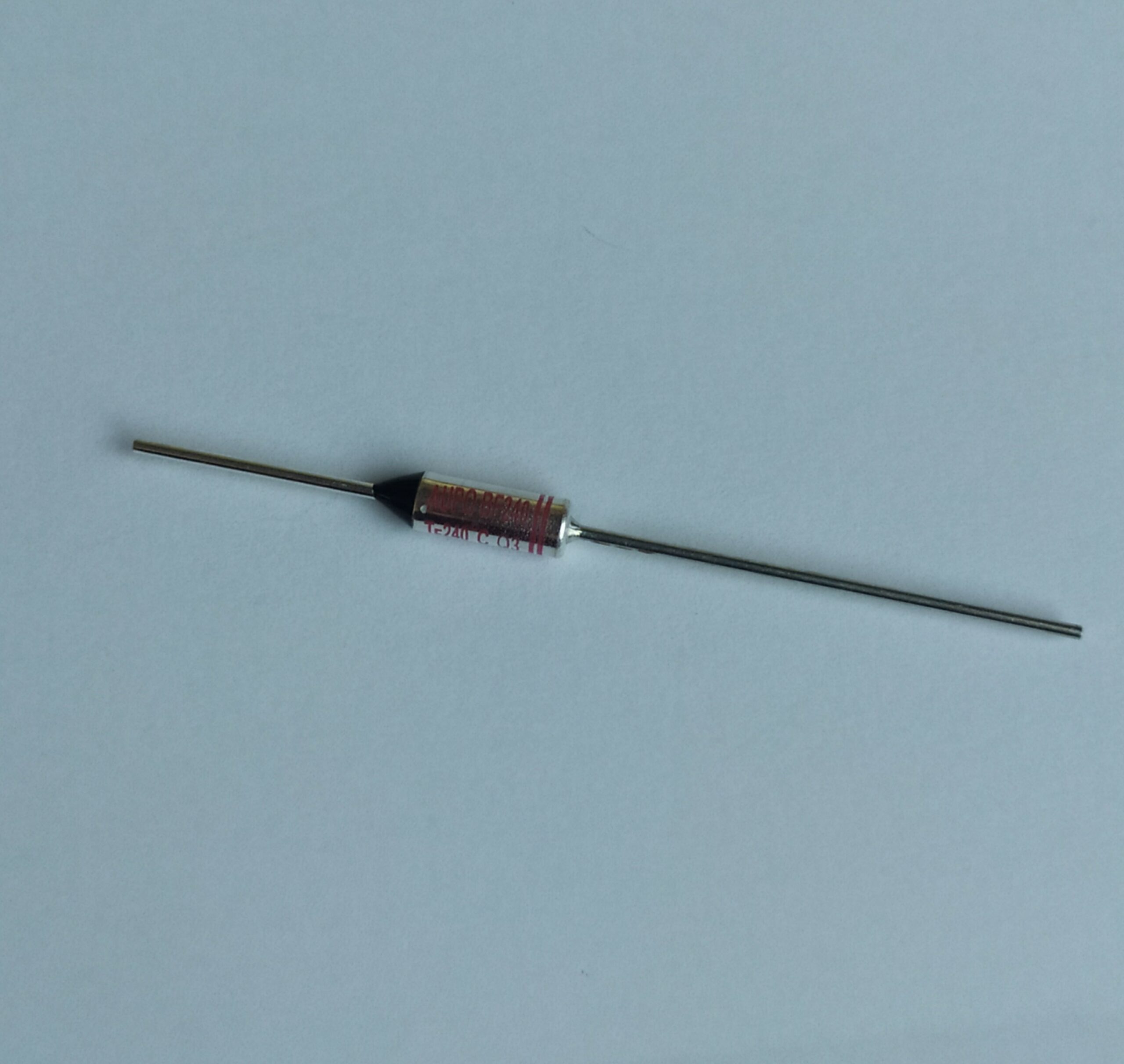 Fusible thermique BF240 240°C 10A 250V