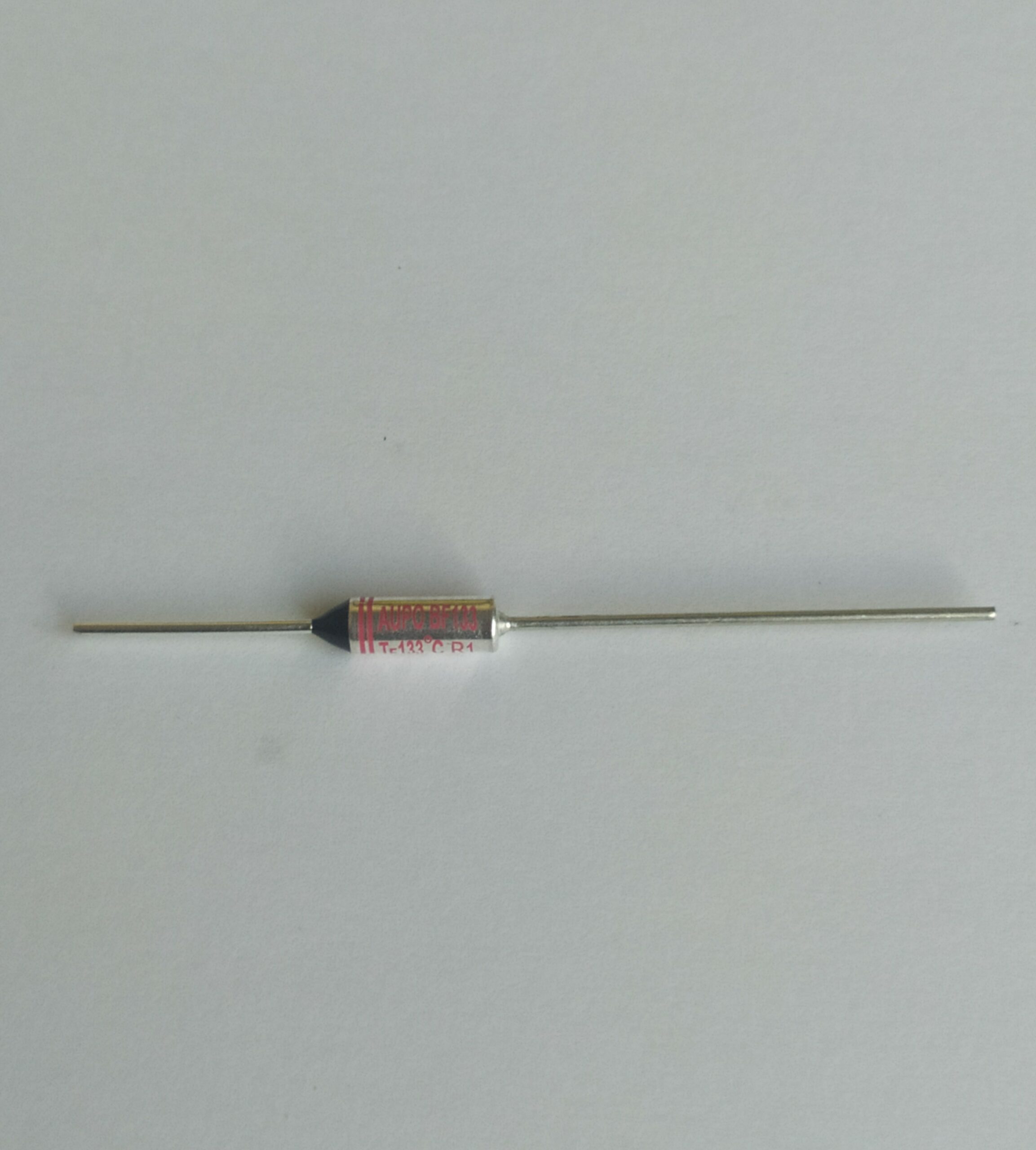 Fusible thermique BF133 133°C 10A 250V